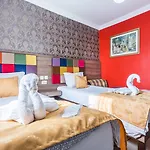 Hotel Twenty 2*