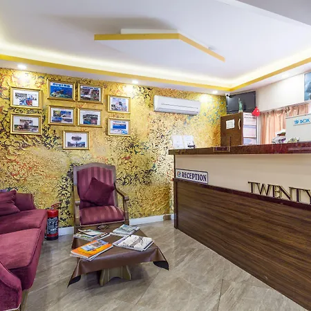 Hotel Twenty Hotel 2*