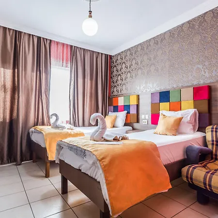 Hotel Twenty Hotel 2*