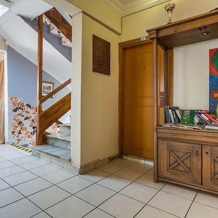 Hotel Twenty Hotel 2*