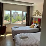 Hotel Twenty 2*